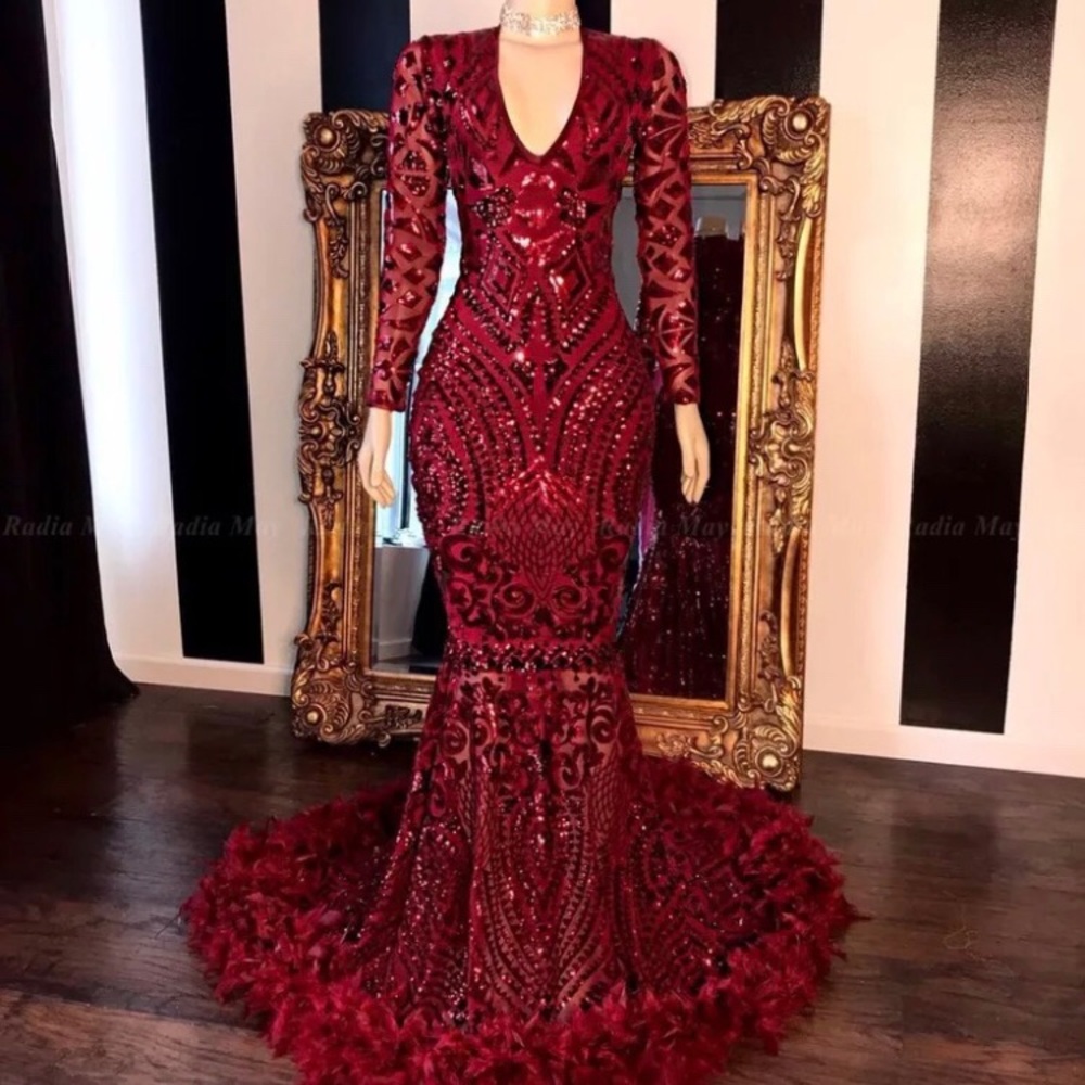 Burgundy Long Sleeve Mermaid V-Neck Gown